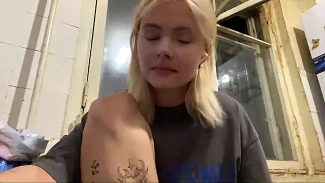 Snapshot of Jeneienal_1 chatting on 07.21.26 Jeneienal 1 online show from 07.21.26