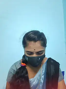 Snapshot of Megavarthinii chatting on 06.30.26 Megavarthinii online show from 06.30.26