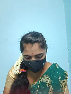 Snapshot of Megavarthinii chatting on 07.14.26 Megavarthinii online show from 07.14.26