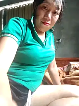 Snapshot of Moon_squirtt chatting on 06.29.26 Moon squirtt online show from 06.29.26