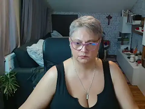 NewHellen4you online show from 06.30.26
