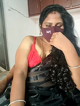 Snapshot of Siiddhika87 chatting on 07.04.26 Siiddhika87 online show from 07.04.26