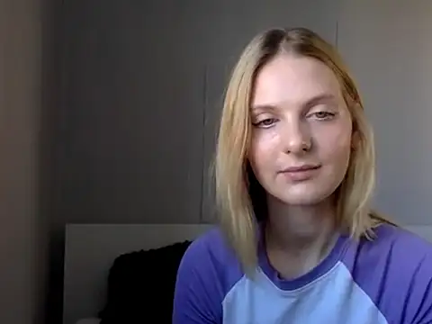 Snapshot of CassieHeart chatting on 07.14.26 CassieHeart online show from 07.14.26