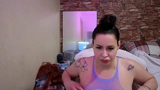 Snapshot of imisamoore69 chatting on 02.19.26 imisamoore69 online show from 02.19.26