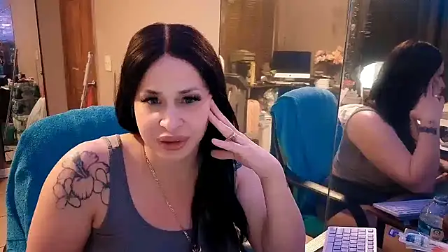 Snapshot of imisamoore69 chatting on 03.06.26 imisamoore69 online show from 03.06.26