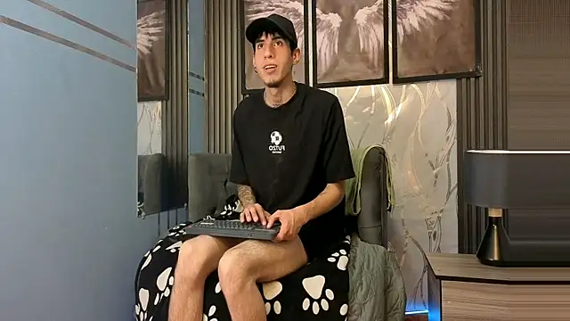 Snapshot of Pacomaster chatting on 07.11.26 Pacomaster online show from 07.11.26