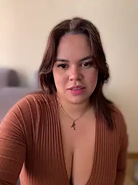 Snapshot of AliceStarshine chatting on 03.20.25 AliceStarshine online show from 03.20.25