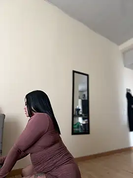 Snapshot of AliceStarshine chatting on 10.28.25 AliceStarshine online show from 10.28.25