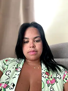 Snapshot of AliceStarshine chatting on 11.17.25 AliceStarshine online show from 11.17.25