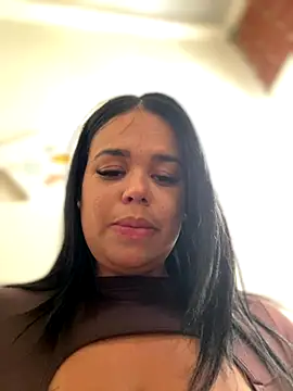 Snapshot of AliceStarshine chatting on 11.26.25 AliceStarshine online show from 11.26.25