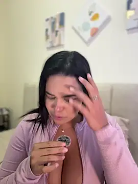 Snapshot of AliceStarshine chatting on 01.07.26 AliceStarshine online show from 01.07.26