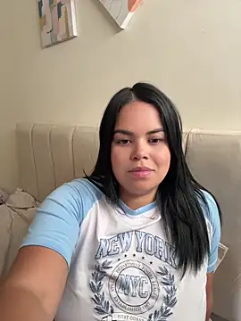 Snapshot of AliceStarshine chatting on 06.18.26 AliceStarshine online show from 06.18.26
