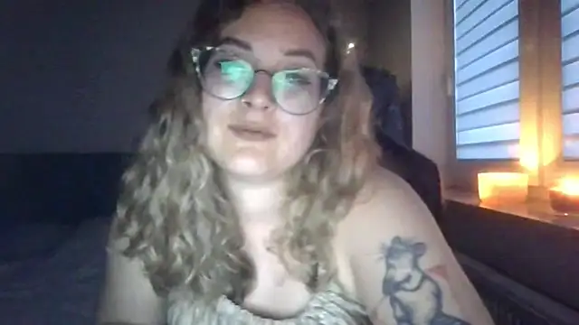 Snapshot of LucyTease chatting on 07.07.26 LucyTease online show from 07.07.26