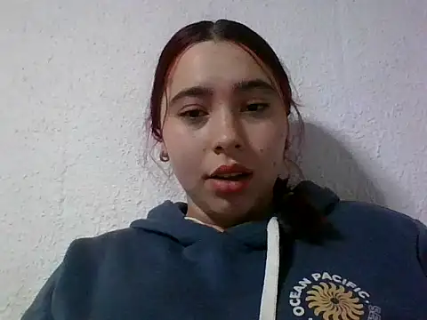 Snapshot of Ani_000 chatting on 07.12.26 Ani 000 online show from 07.12.26