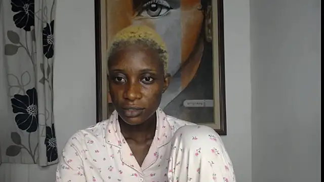 Snapshot of Ebonyslim_girl chatting on 07.10.26 Ebonyslim girl online show from 07.10.26