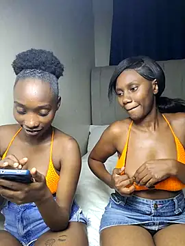 Snapshot of rosyrebel_ chatting on 07.19.26 rosyrebel online show from 07.19.26