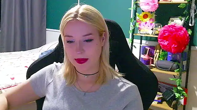 Eden Rose online show from 07.25.26
