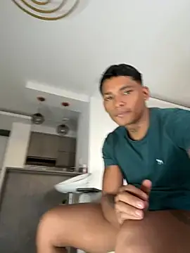 Snapshot of davidmarquez_98 chatting on 07.15.26 davidmarquez 98 online show from 07.15.26