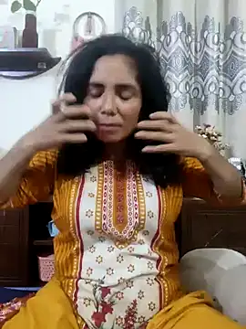 Snapshot of Laila-202 chatting on 07.21.26 Laila-202 online show from 07.21.26