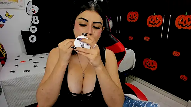 Snapshot of lucy007_ chatting on 10.31.25 lucy007 online show from 10.31.25