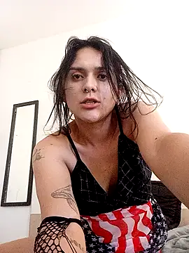 Snapshot of DaisyVian444 chatting on 07.16.26 DaisyVian444 online show from 07.16.26