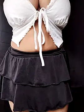 Snapshot of horny-sneha chatting on 07.17.26 horny-sneha online show from 07.17.26