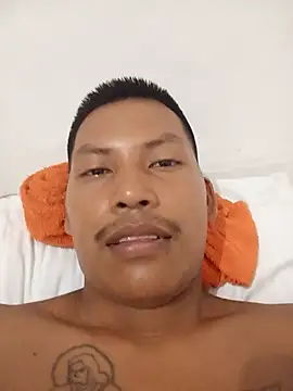 Snapshot of marcosymoree chatting on 07.19.26 marcosymoree online show from 07.19.26
