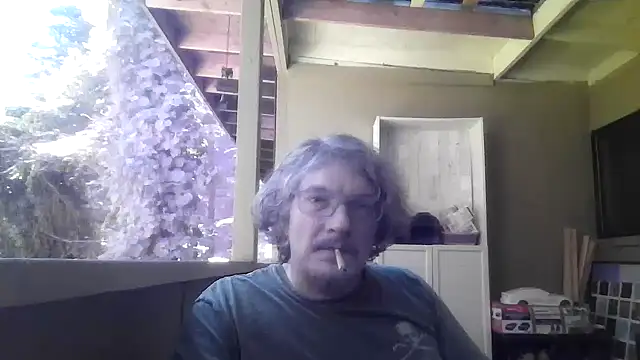 Snapshot of riffraff69 chatting on 07.30.26 riffraff69 online show from 07.30.26