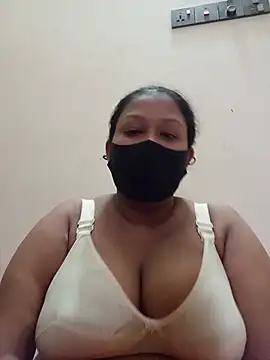 Snapshot of Parul_--akter chatting on 07.20.26 Parul --akter online show from 07.20.26