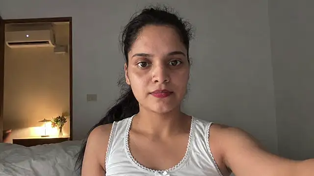 Snapshot of rashika_67 chatting on 07.21.26 rashika 67 online show from 07.21.26
