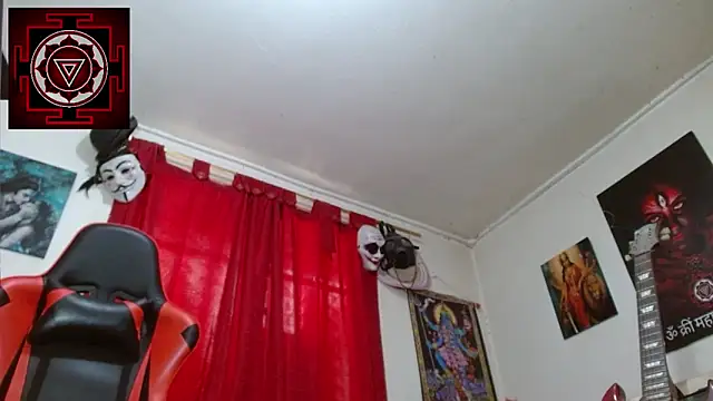 Snapshot of Amanda_Valeska chatting on 04.18.26 Amanda Valeska online show from 04.18.26