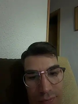 Snapshot of manuelgonzalez2204 chatting on 08.03.26 manuelgonzalez2204 online show from 08.03.26