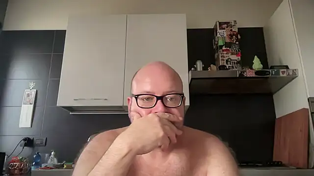 theitalianbear online show from 09.10.25