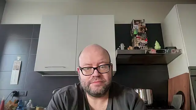 theitalianbear online show from 10.12.25