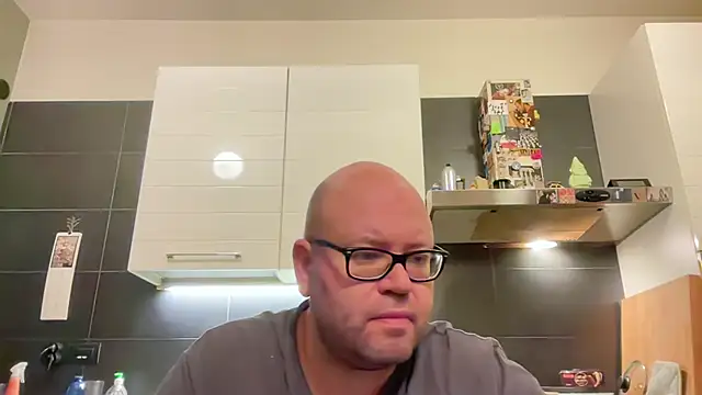 theitalianbear online show from 10.24.25