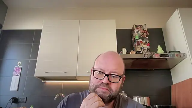 theitalianbear online show from 04.16.26