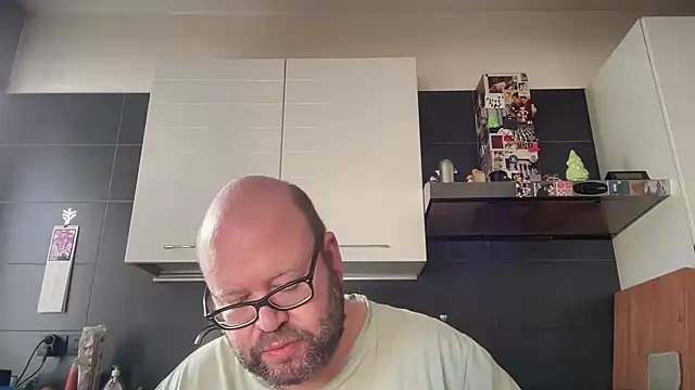 theitalianbear online show from 04.18.26