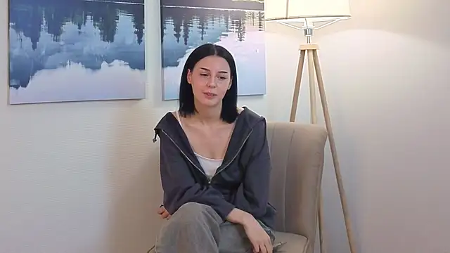 Snapshot of ZinaQuilimaco chatting on 07.26.26 ZinaQuilimaco online show from 07.26.26