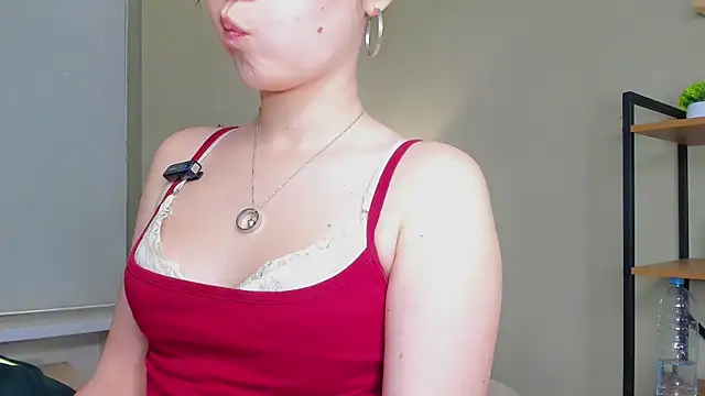 Snapshot of Cuteshyboo chatting on 07.29.26 Cuteshyboo online show from 07.29.26