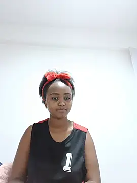 Snapshot of Prettyval77 chatting on 07.26.26 Prettyval77 online show from 07.26.26