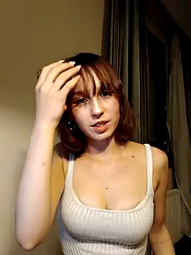 Snapshot of BambiiNoelle chatting on 07.26.26 BambiiNoelle online show from 07.26.26