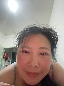 Snapshot of linlin-717 chatting on 08.01.26 linlin-717 online show from 08.01.26