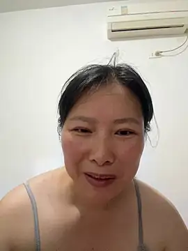 Snapshot of linlin-717 chatting on 08.03.26 linlin-717 online show from 08.03.26
