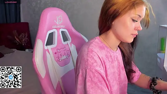 Snapshot of BabySunsh1ne_ chatting on 07.30.26 BabySunsh1ne online show from 07.30.26