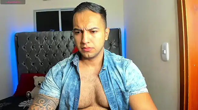 mrloganfuck1 online show from 12.22.24