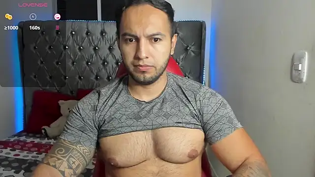 Snapshot of mrloganfuck1 chatting on 05.30.26 mrloganfuck1 online show from 05.30.26