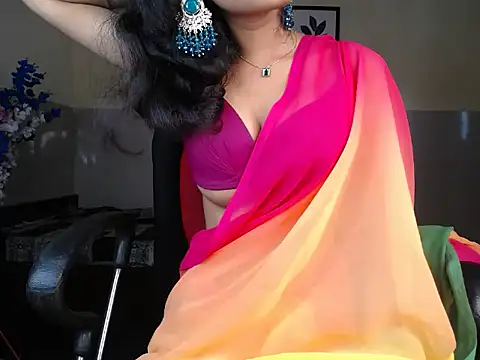 Snapshot of Loving_heena chatting on 07.30.26 Loving heena online show from 07.30.26