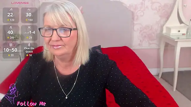 LadyAlana online show from 04.12.26