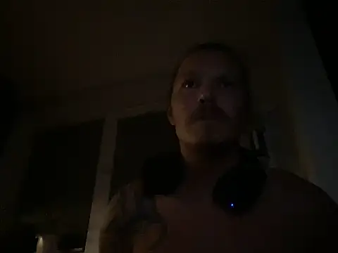 Snapshot of DarkRiderLive chatting on 08.05.26 DarkRiderLive online show from 08.05.26