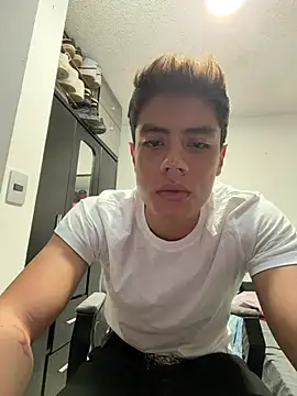 Snapshot of Fernandoroddd chatting on 08.09.26 Fernandoroddd online show from 08.09.26